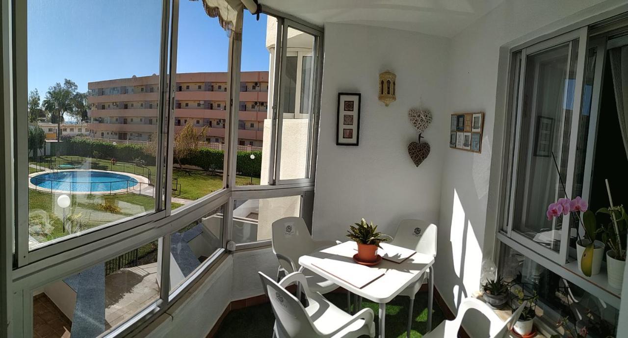 Lovely Apartment In Torremolinos Views Of The Sea, Pool, Terrace, Sofa Bed And Fully Equipped Kitchen Exteriér fotografie
